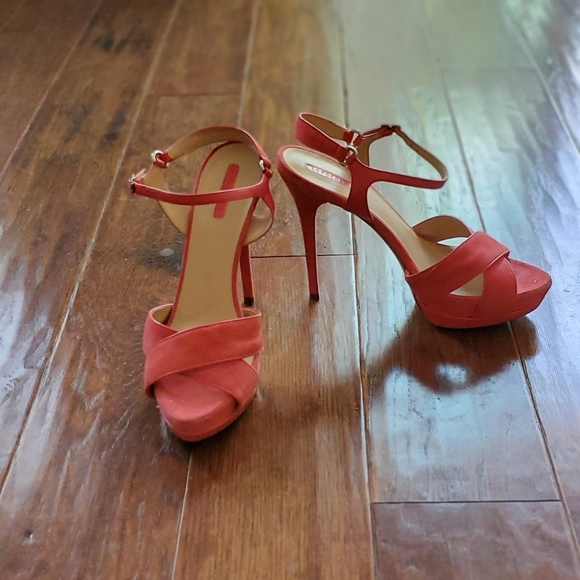 NWT Pink Long Cham Heels for woman - Picture 2 of 6